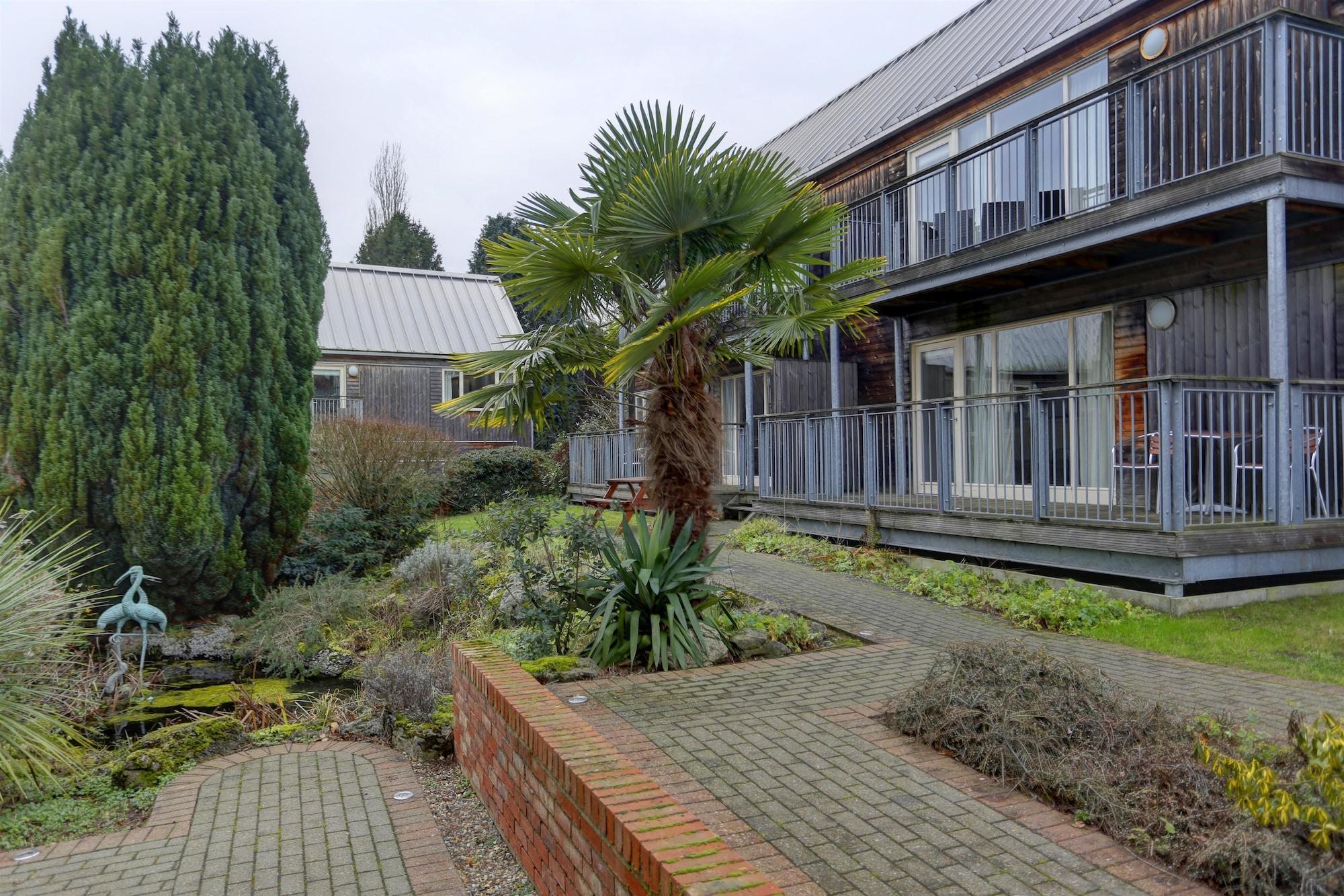 Best Western Plus Oaklands Hotel Norwich Exterior photo